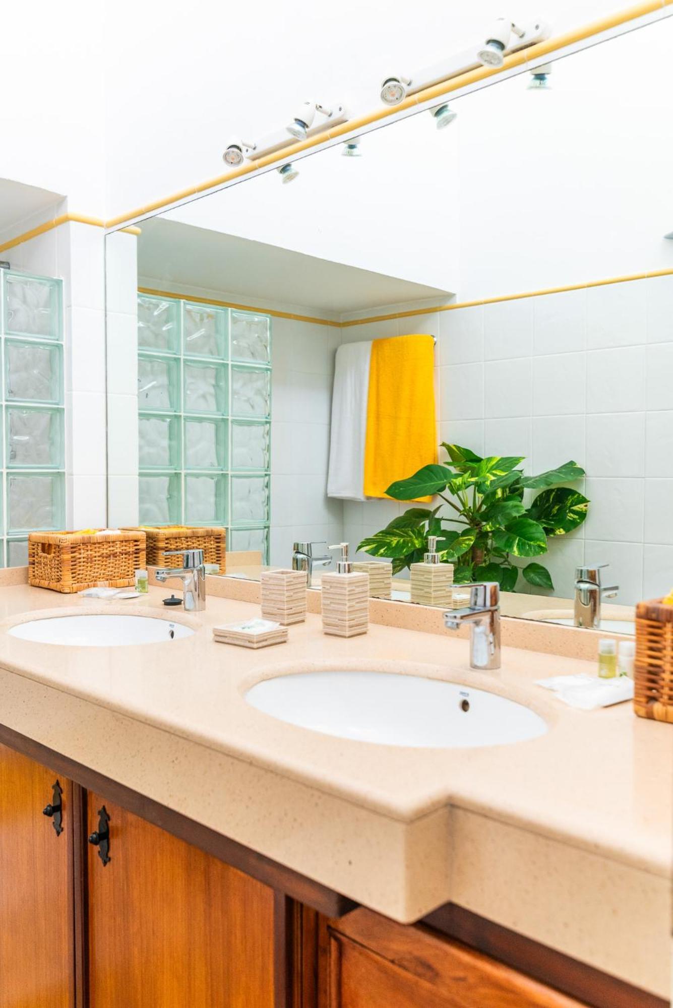 Gedel Ma Zen Resort 포리스 데 아보나 외부 사진